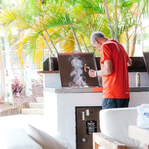 The Lord Byron - Accommodation Burleigh 26