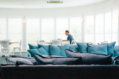 The Lord Byron - Accommodation Burleigh 18