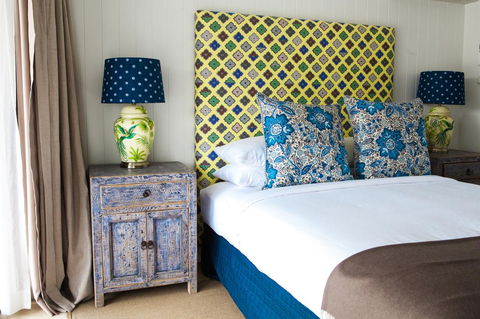 The Lord Byron - Accommodation Burleigh 4