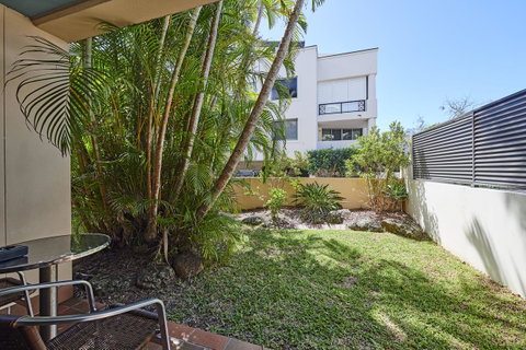 Waves Byron Bay - Accommodation Burleigh 32