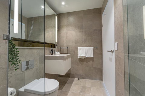 High Rise Apt In Heart Of Sydney Wt Harbour View - Accommodation Burleigh 15