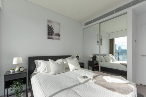 High Rise Apt In Heart Of Sydney Wt Harbour View - Accommodation Burleigh 7