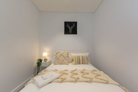 High Rise Apt In Heart Of Sydney Wt Harbour View - Accommodation Burleigh 14