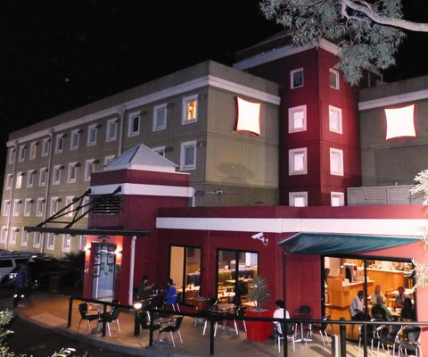 Ibis Thornleigh - Accommodation Burleigh 0