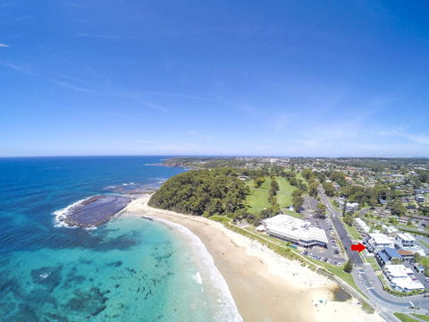 Beachfront 2 - Accommodation Burleigh 22