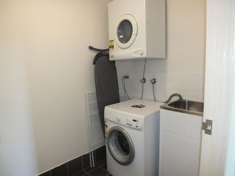 Pacific Marina Apartments - Accommodation Burleigh 25