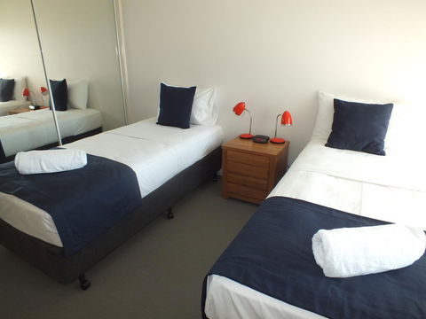 Pacific Marina Apartments - Accommodation Burleigh 35