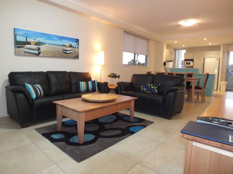Pacific Marina Apartments - Accommodation Burleigh 1