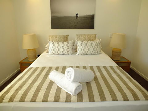 Pacific Marina Apartments - Accommodation Burleigh 14