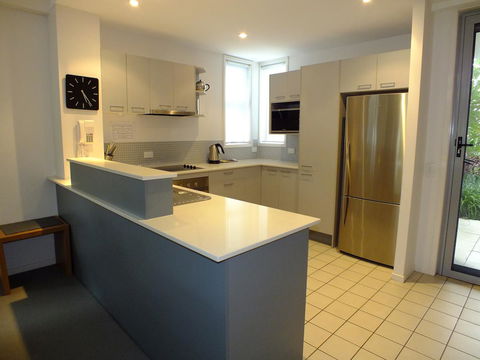 Pacific Marina Apartments - Accommodation Burleigh 15