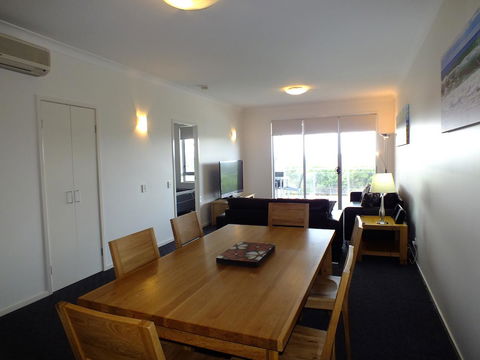 Pacific Marina Apartments - Accommodation Burleigh 37