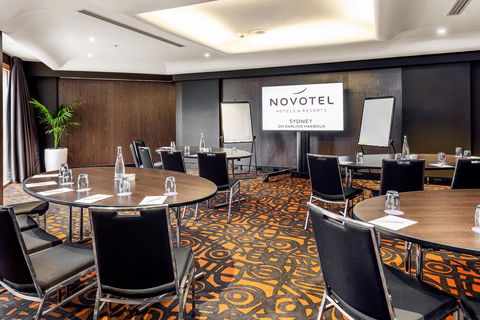 Novotel Sydney Darling Harbour - Accommodation Burleigh 18