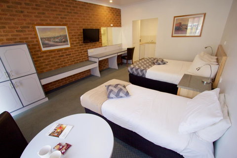 Albury Paddlesteamer Motel - Accommodation Burleigh 36