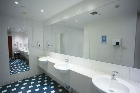 YHA Sydney Central - Accommodation Burleigh 11