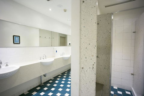 YHA Sydney Central - Accommodation Burleigh 15