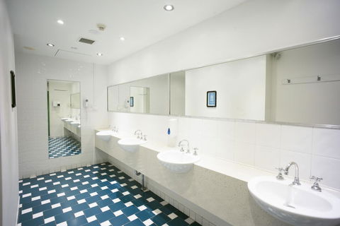 YHA Sydney Central - Accommodation Burleigh 17