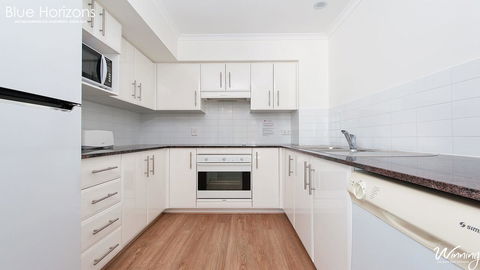 Blue Horizons, Unit 808, 41-45 Shoal Bay Road - Accommodation Burleigh 7