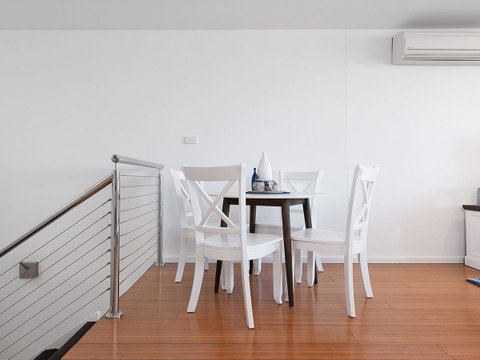 Blue View @ Fingal Bay - Accommodation Burleigh 12