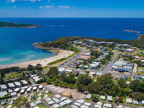 Blue View @ Fingal Bay - Accommodation Burleigh 7