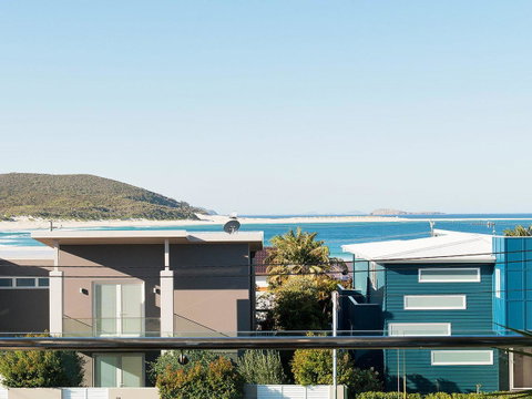 Blue View @ Fingal Bay - Accommodation Burleigh 16