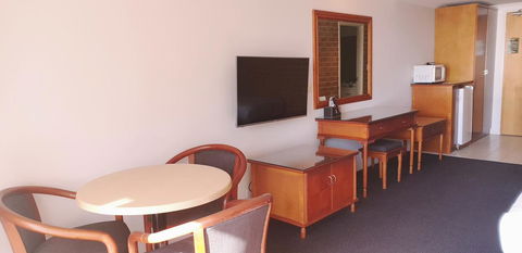 Marina Resort - Accommodation Burleigh 26