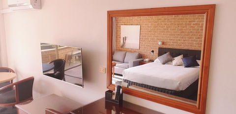 Marina Resort - Accommodation Burleigh 12