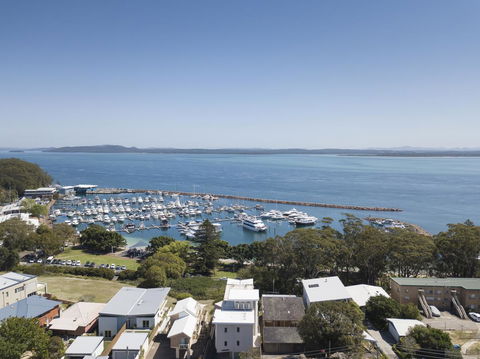 Marina Resort - Accommodation Burleigh 2