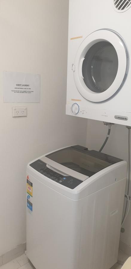 Marina Resort - Accommodation Burleigh 17