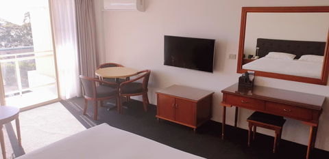 Marina Resort - Accommodation Burleigh 32