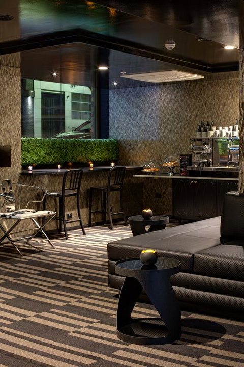 57Hotel - Accommodation Burleigh 25