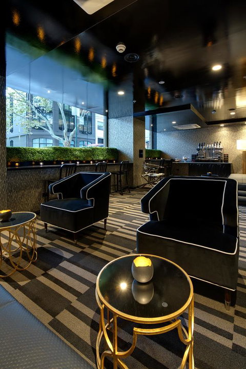 57Hotel - Accommodation Burleigh 32