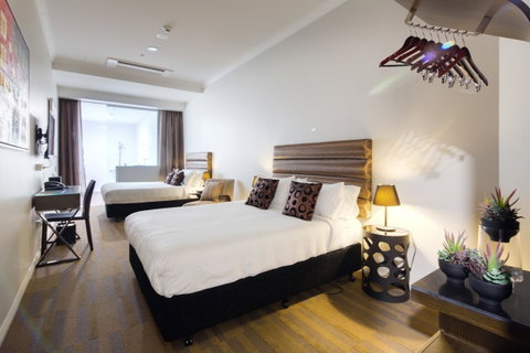 57Hotel - Accommodation Burleigh 24
