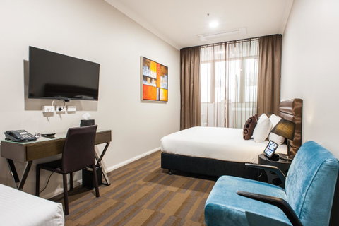 57Hotel - Accommodation Burleigh 1
