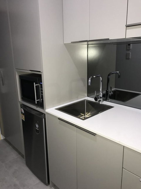 Value Suites Green Square - Accommodation Burleigh 29