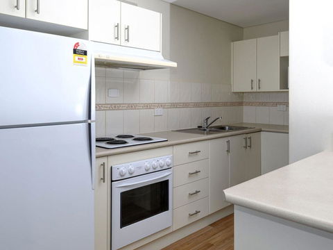 Ebbtide 27 - Accommodation Burleigh 9