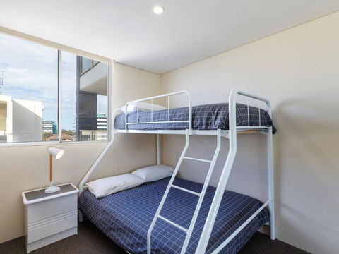 Ebbtide 27 - Accommodation Burleigh 10