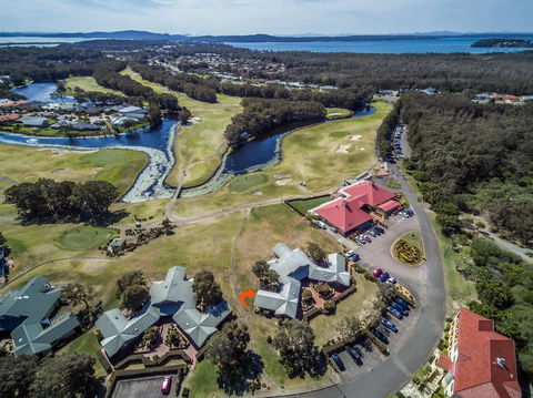 Condo 105 @ Horizons Golf Resort - Salamander Bay NSW - Accommodation Burleigh 7
