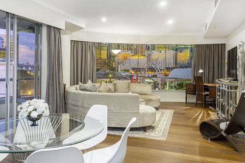 Darling Harbour ICC 3BR+PARKING+VIEWS è¾¾ä»¤æ¸¯å…¨æ™¯è±ªåŽä¸‰æˆ¿ - Accommodation Burleigh 1
