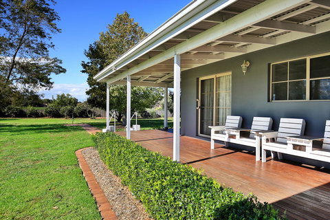 Terara Riverside Retreat - Accommodation Burleigh 38