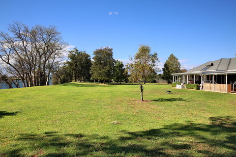 Terara Riverside Retreat - Accommodation Burleigh 36