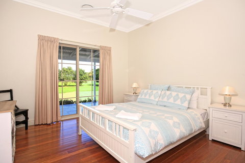 Terara Riverside Retreat - Accommodation Burleigh 11