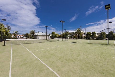Oaks Port Stephens Pacific Blue Resort - Accommodation Burleigh 4