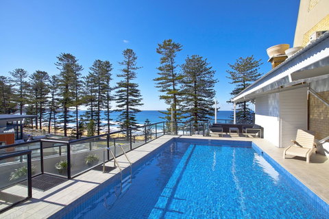 Manly Paradise Motel & Apartments - Accommodation Burleigh 2