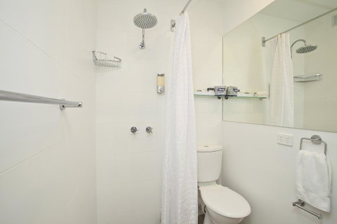 Manly Paradise Motel & Apartments - Accommodation Burleigh 11