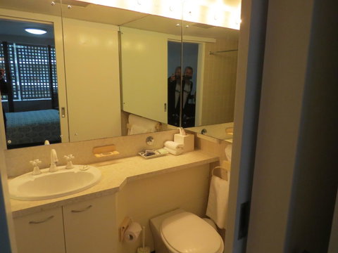 Manly Paradise Motel & Apartments - Accommodation Burleigh 39