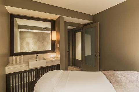 Swissotel Sydney - Accommodation Burleigh 22