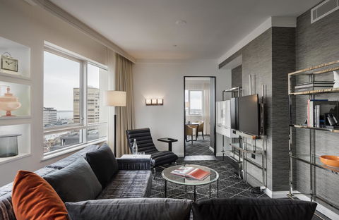 Swissotel Sydney - Accommodation Burleigh 26