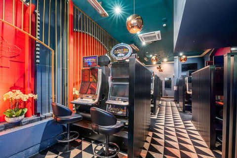 Hotel Harry, Ascend Hotel Collection - Accommodation Burleigh 12