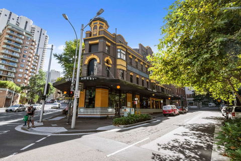 Hotel Harry, Ascend Hotel Collection - Accommodation Burleigh 0