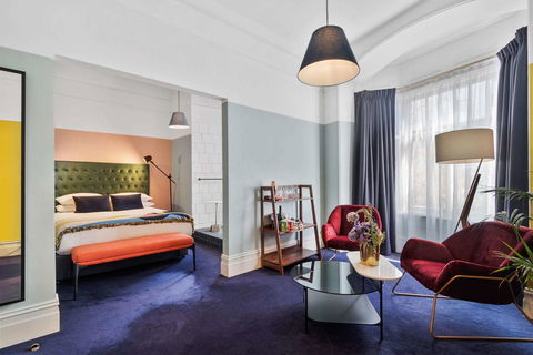 Hotel Harry, Ascend Hotel Collection - Accommodation Burleigh 9
